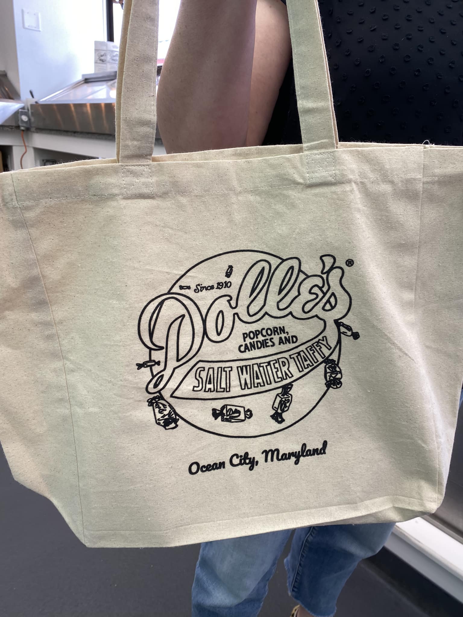 Dolle's®Canvas Tote Bag | Dolle's Candyland | Ocean City, MD